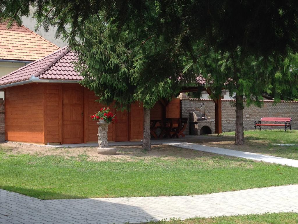 Hotel Althaus Vendeghaz Nemetker Exteriér fotografie